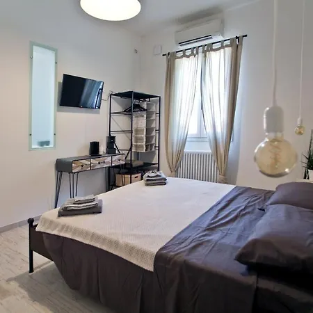 Acqua E Terra - Con Bagno Privato In E Uso Cucina - Con Fatturazione Guest house 3*