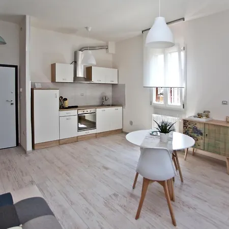 Ben Ti Voglio - Con Bagno Privato In E Uso Cucina - Penzion Bentivoglio