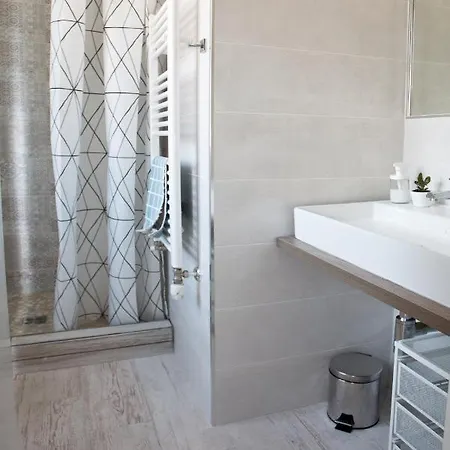 Acqua E Terra - Con Bagno Privato In E Uso Cucina - Con Fatturazione Pensionat 3*
