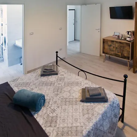 Acqua E Terra - Con Bagno Privato In E Uso Cucina - Con Fatturazione Guest house 3*