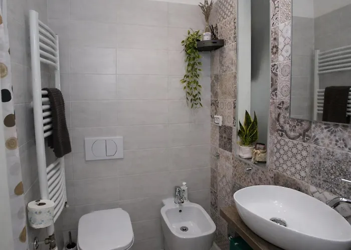Acqua E Terra - Con Bagno Privato In E Uso Cucina - Con Fatturazione ゲストハウス
