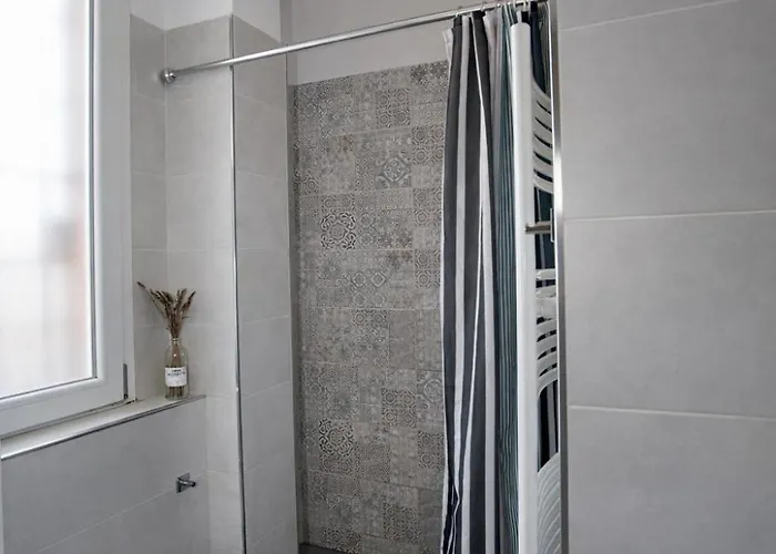 Acqua E Terra - Con Bagno Privato In E Uso Cucina - Con Fatturazione ゲストハウス