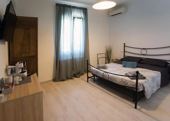 Acqua E Terra - Con Bagno Privato In E Uso Cucina - Con Fatturazione